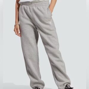 Adidas Original Women's Essentials Fleece Joggers Grey Size Small NWT